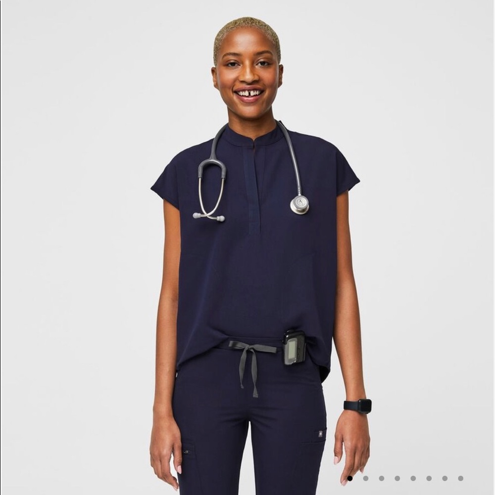 Figs Rafael Scrub Top - Navy